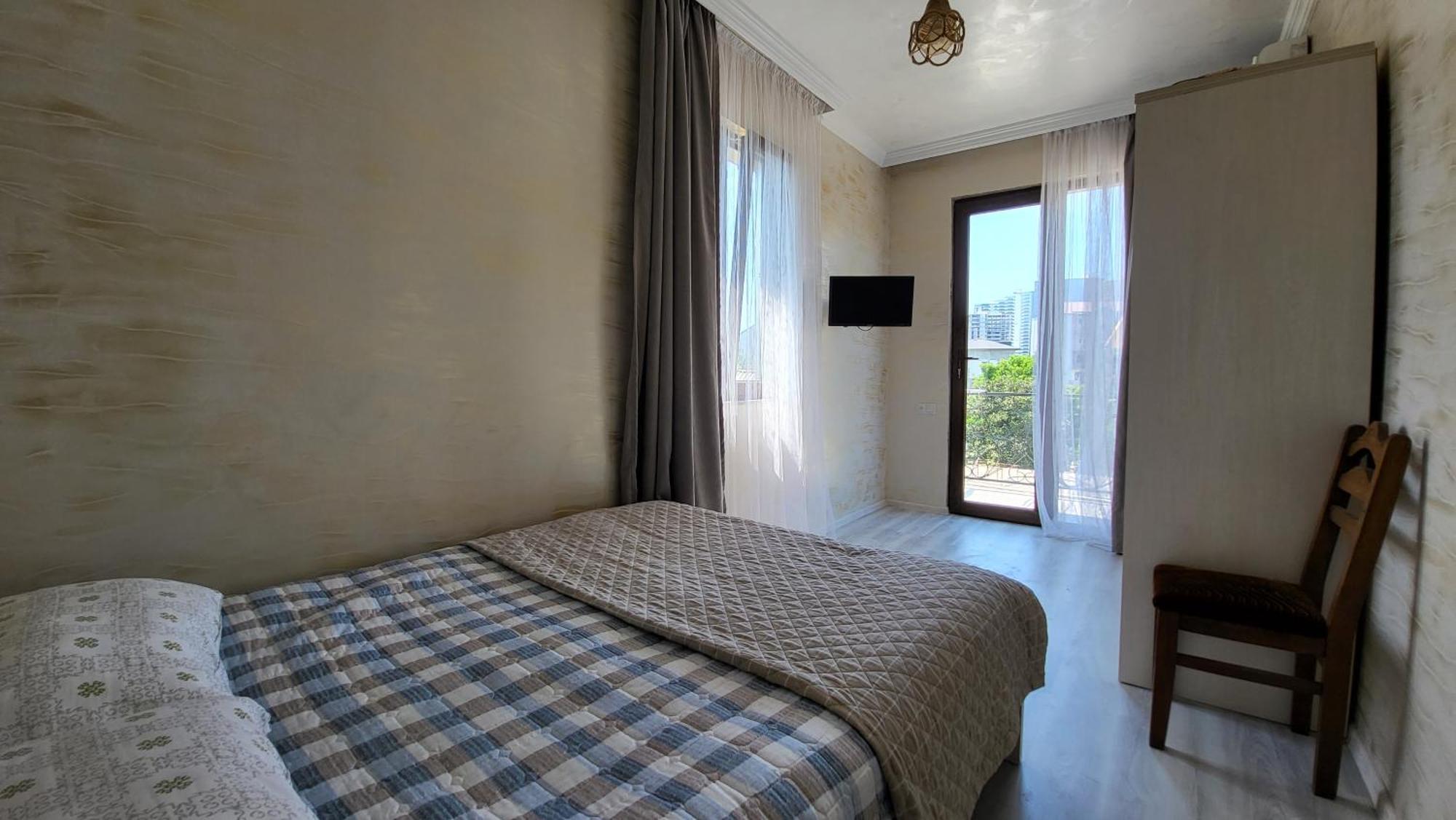 Guesthouse Gocha Beridze Батумі Екстер'єр фото