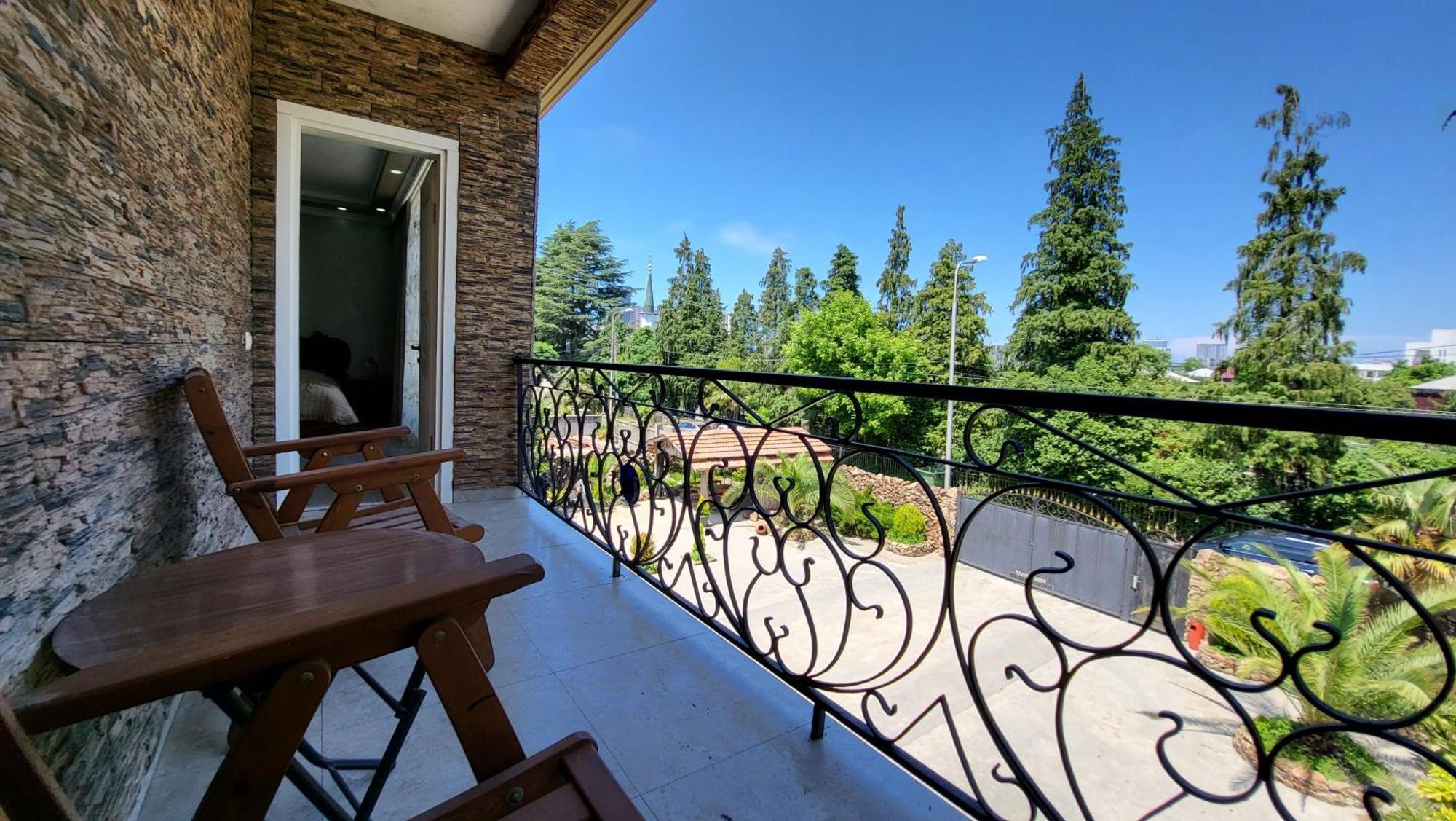 Guesthouse Gocha Beridze Батумі Екстер'єр фото